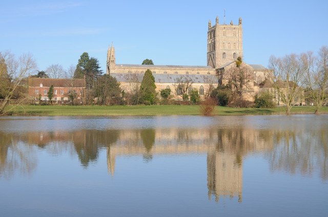 Tewkesbury Abbey and flooded Swilgate