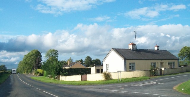 Cottages at the junction of the R162 and the L34012 at Arrigal 