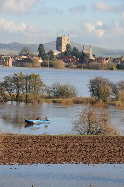 Tewkesbury Abbey viewed across a flooded Severn Ham