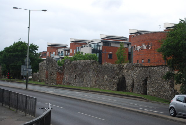 Norwich City Walls © N Chadwick cc-by-sa/2.0 :: Geograph ...