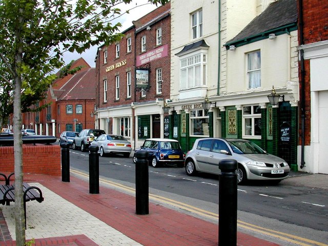 Humber Dock Street, Kingston upon Hull © Bernard Sharp :: Geograph ...