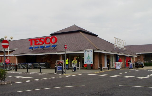 Tesco Stores, Caernarfon © nick macneill :: Geograph Britain and Ireland