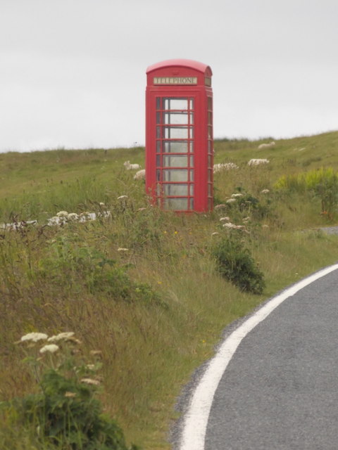 Levenwick: telephone box on the A970