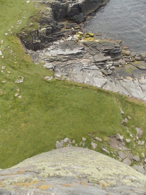 Mousa: looking down the outside of the broch