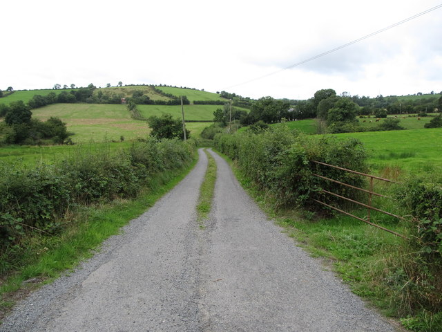 Local access road leading to houses and... © Eric Jones cc-by-sa/2.0 ...