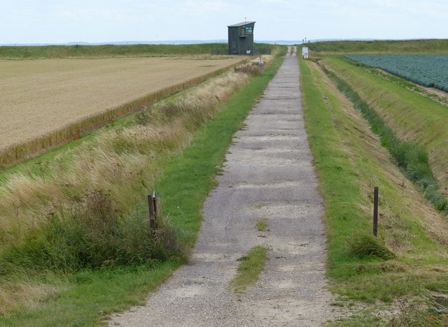 Wainfleet Sea Lane and observation tower © Mat Fascione cc-by-sa/2.0 ...