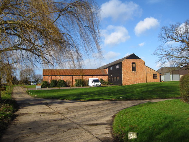 Valley Farm, Wherstead © Chris Holifield :: Geograph Britain and Ireland