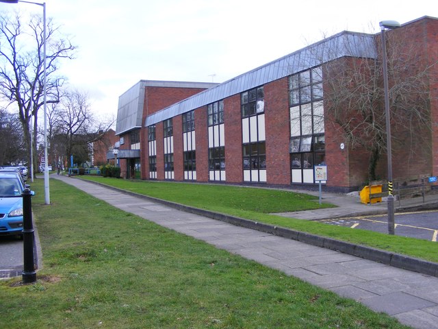 West Park Hospital © Gordon Griffiths Cc-by-sa 2.0 :: Geograph Britain 