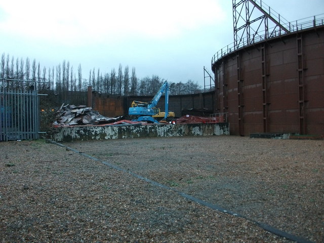 Demolition of St Albans Gasholders