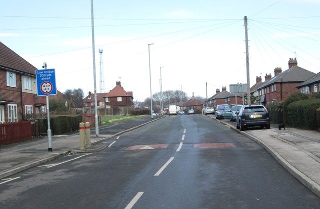 Osmondthorpe Lane - Halton Moor Road © Betty Longbottom :: Geograph ...