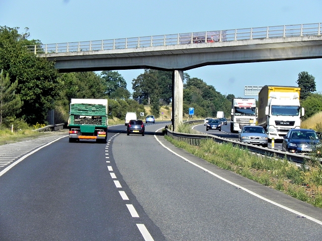 Eastbound A14, Bridge at Waterhall... © David Dixon cc-by-sa/2.0 ...