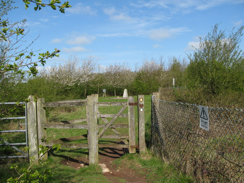 Fauld crater memorial area - Hanbury,... © Martin Richard Phelan cc-by ...