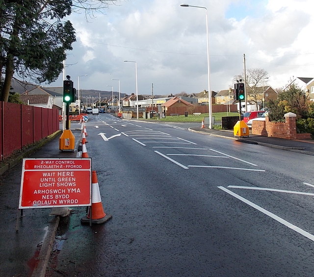 2-way control on Cardiff Road, Hawthorn