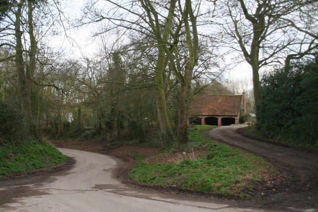 Road through Claythorpe