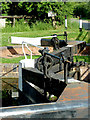 SO8661 : Lock gates (detail) south-west of Droitwich, Worcestershire by Roger  D Kidd