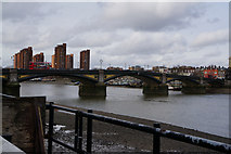 TQ2777 : Battersea Bridge,  London by Ian S