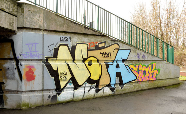 Graffiti, Tillysburn, Belfast - March 2014(2)