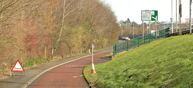 Cycle lanes and subways, Sydenham bypass, Tillysburn, Belfast - March 2014(4)