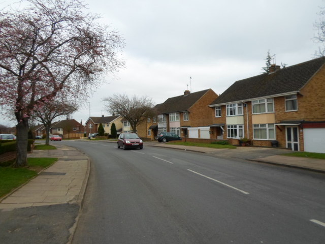 Cotswold Avenue