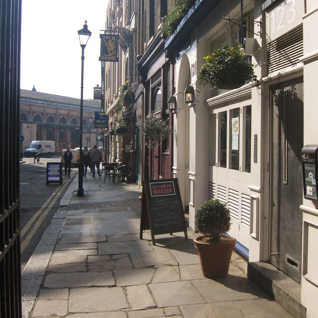 Charterhouse Street, London
