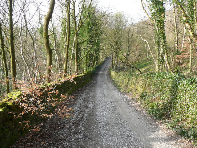 Hanging Stones Lane at the top of a hill