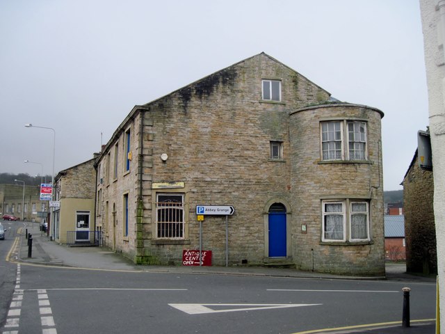 The Old Red Lion Pub, Accrington © Tricia Neal cc-by-sa/2.0 :: Geograph ...