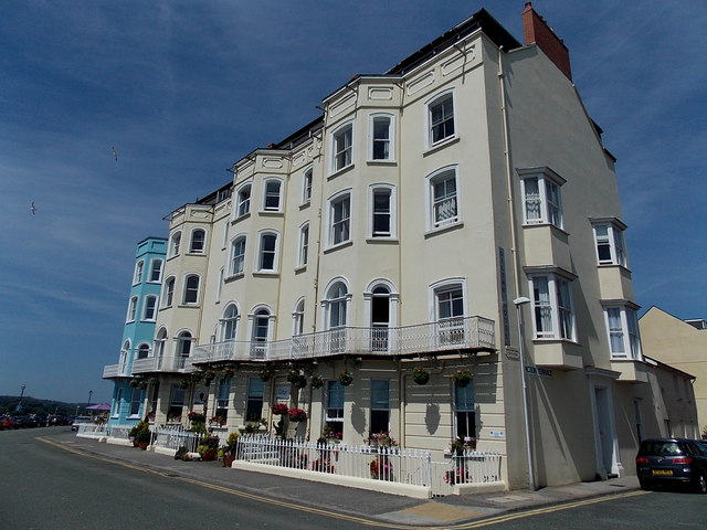 Giltar Hotel, Tenby © Jaggery :: Geograph Britain and Ireland