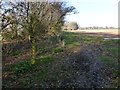 Footpath goes northwards from Jennie Green Lane