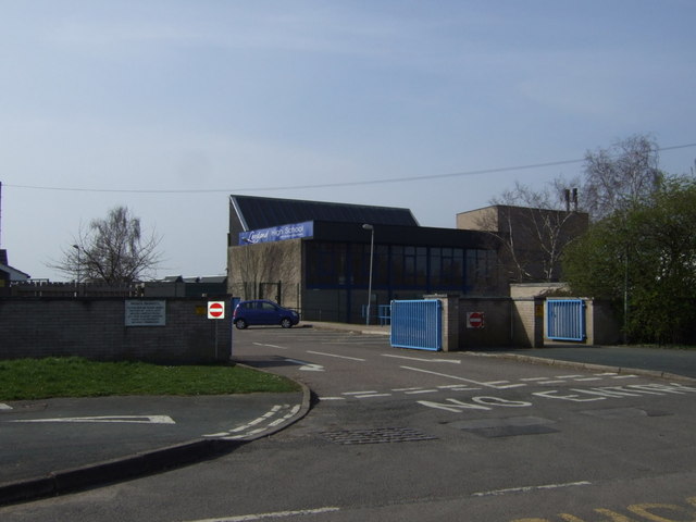 Leysland High School, Countesthorpe © JThomas :: Geograph Britain and ...