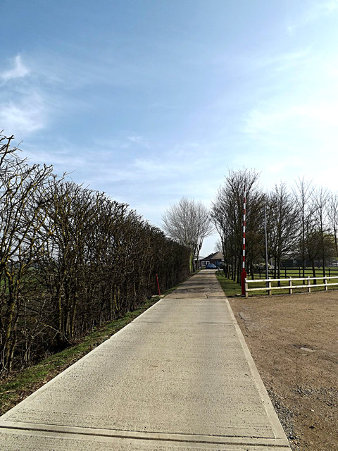 Entrance road of Wood Green Animal Shelter