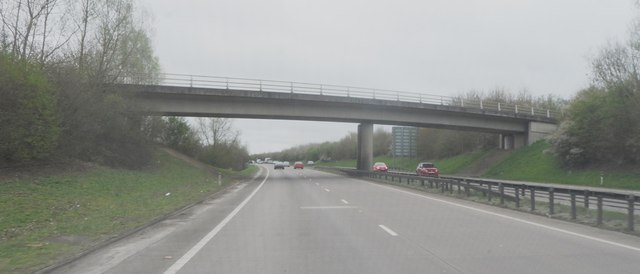 Bridge over the A419