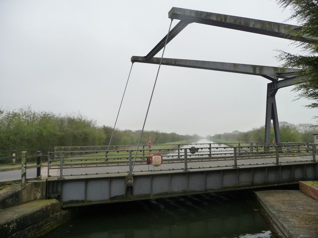 Sykehouse Road Bridge closed to boats