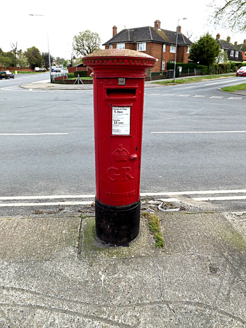 346 Felixstowe Road George V Postbox