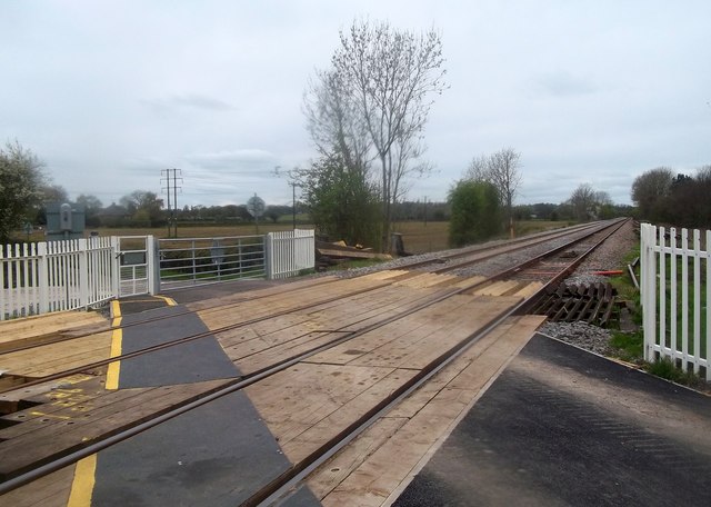 Dovefields Railway Crossing