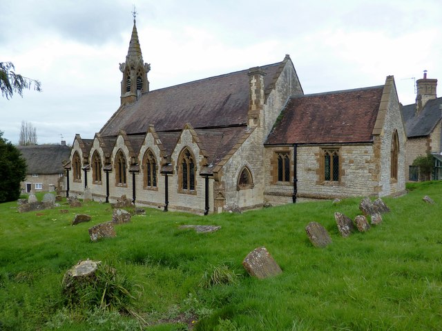 Combrook Church © Ian Rob cc-by-sa/2.0 :: Geograph Britain and Ireland