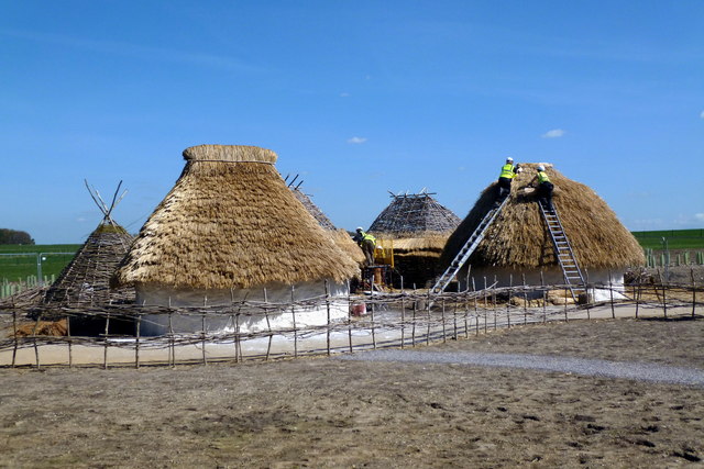 neolithic-houses-under-construction-jim-champion-geograph-britain