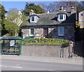 NO6995 : An urban cottage garden by Stanley Howe