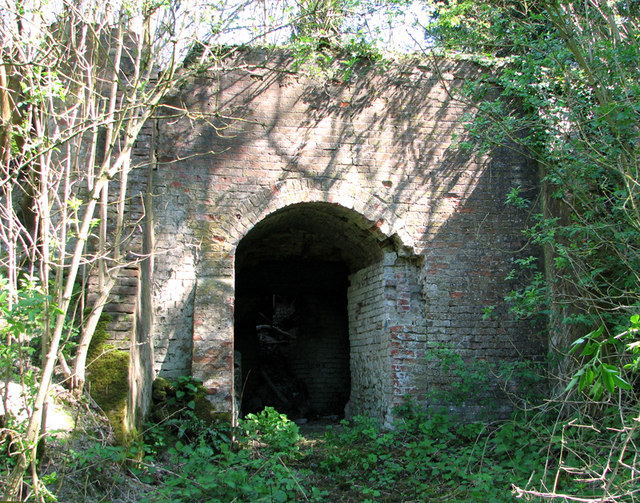 Entrance to old lime kiln
