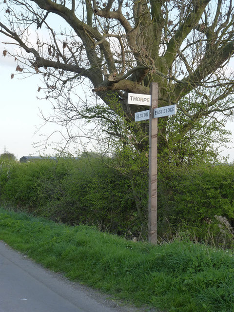 Fingerpost on Moor Lane, East Stoke