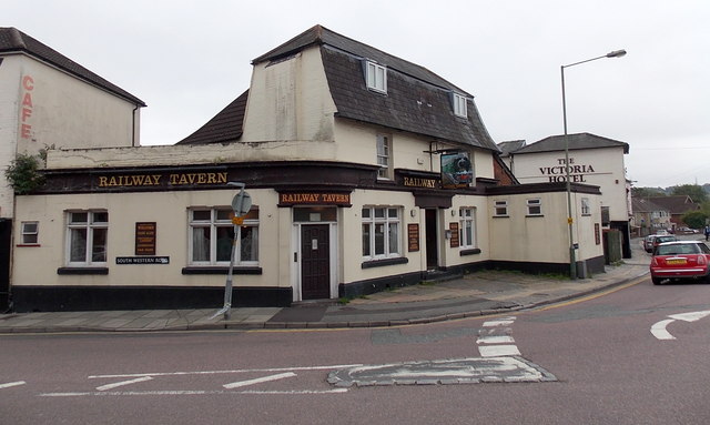 Railway Tavern, Salisbury © Jaggery :: Geograph Britain and Ireland