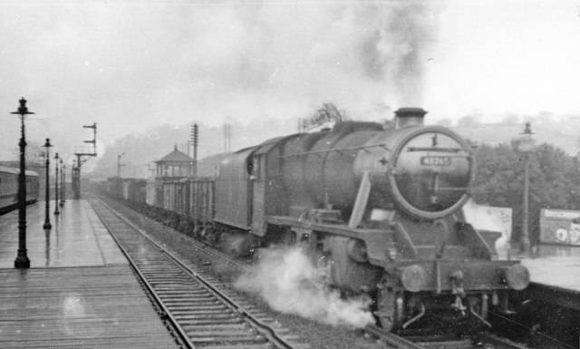 Chesterfield Midland: Up freight with 8F... © Ben Brooksbank cc-by-sa/2 ...