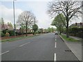 Queens Drive - viewed from Queens Drive Close