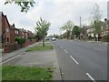 Queens Drive - looking towards Station Road