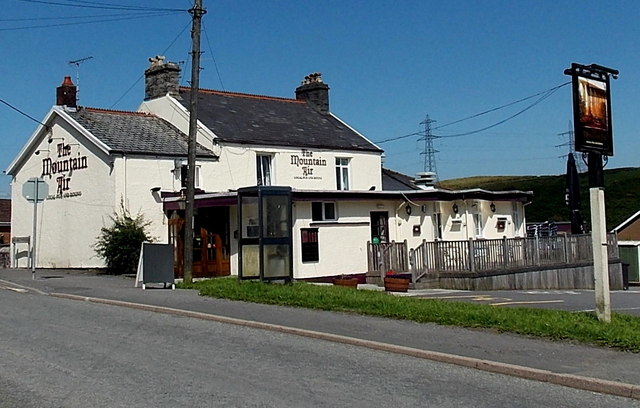 The Mountain Air, Nant-y-Bwch, Tredegar © Jaggery :: Geograph Britain ...