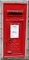 SN9903 : King George VI postbox, Mount Pleasant Street, Trecynon by Jaggery