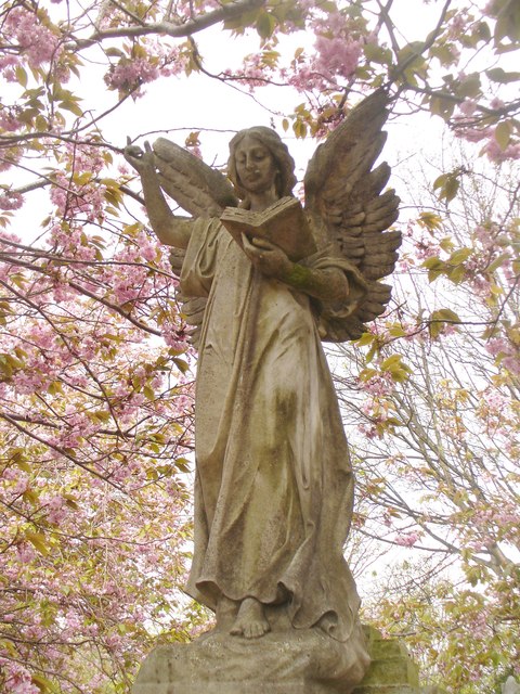 Aberdeen - Allenvale Cemetery - Guardian Angel