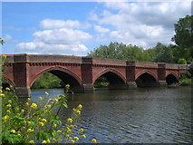 SU5495 : Clifton Hampden Bridge by Mark Percy