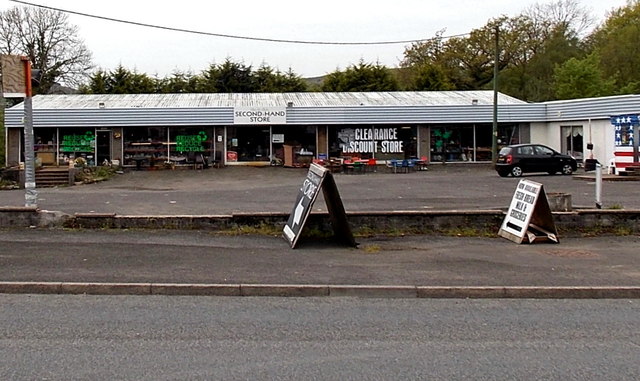 Second Hand Store in Llwydcoed © Jaggery cc-by-sa/2.0 :: Geograph ...