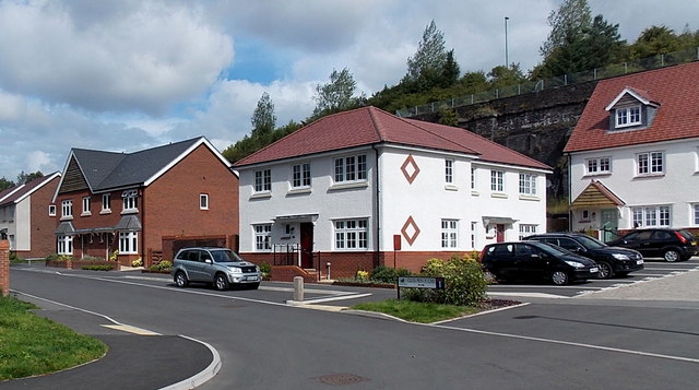 Clos Pen Y Cae Ebbw Vale © Jaggery Cc By Sa20 Geograph Britain