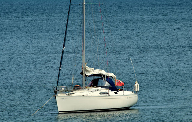 Yacht, Helen's Bay (May 2014)